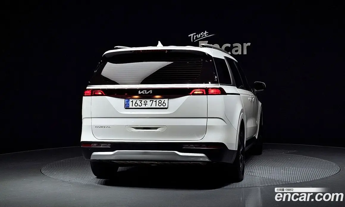 Kia Carnival 2023 3.5 автомат (гидро), фото 4