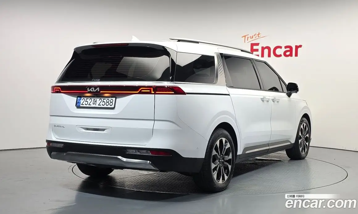 Kia Carnival 2023 3.5 автомат (гидро), фото 2 Kia Carnival 2023 3.5 автомат (гидро), фото 2