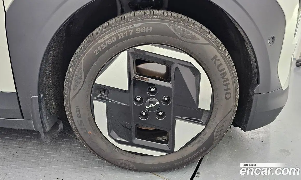 Kia EV3 2025 0.2 автомат (гидро), фото 4 Kia EV3 2025 0.2 автомат (гидро), фото 4