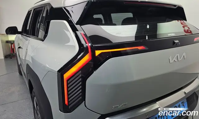 Kia EV3 2025 0.2 автомат (гидро), миниатюра 8 Kia EV3 2025 0.2 автомат (гидро), миниатюра 8