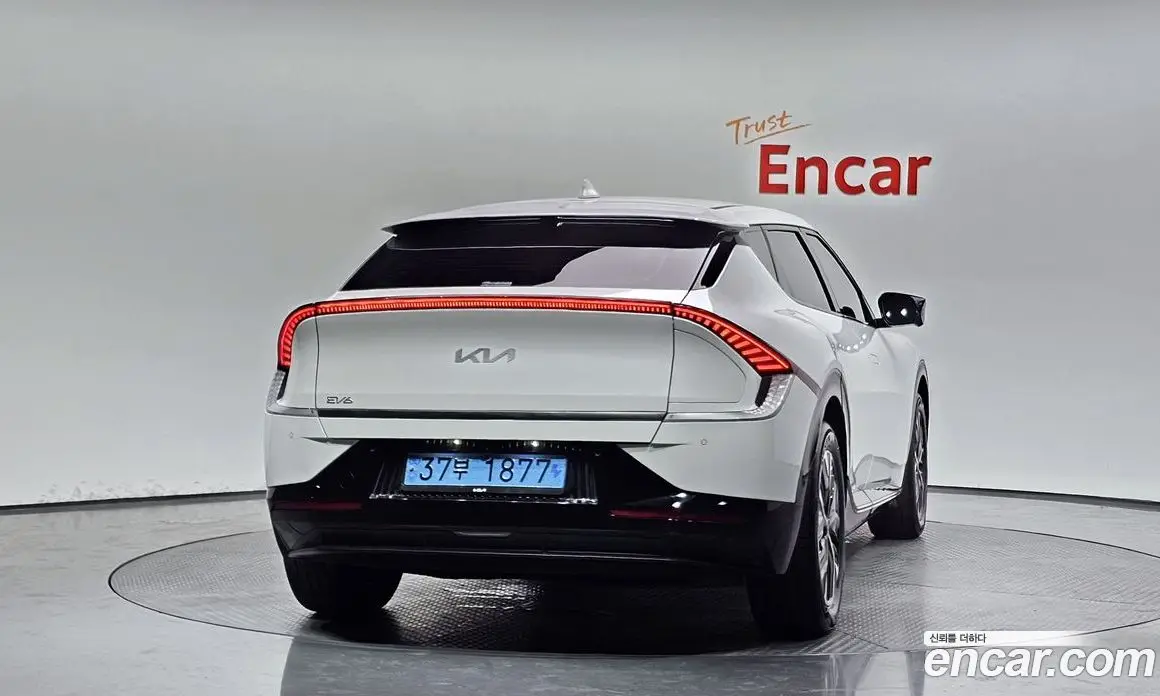 Kia EV6 2024 0.1 автомат (гидро), фото 4