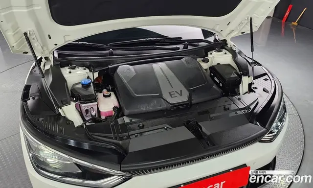 Kia EV6 2024 0.1 автомат (гидро), миниатюра 6