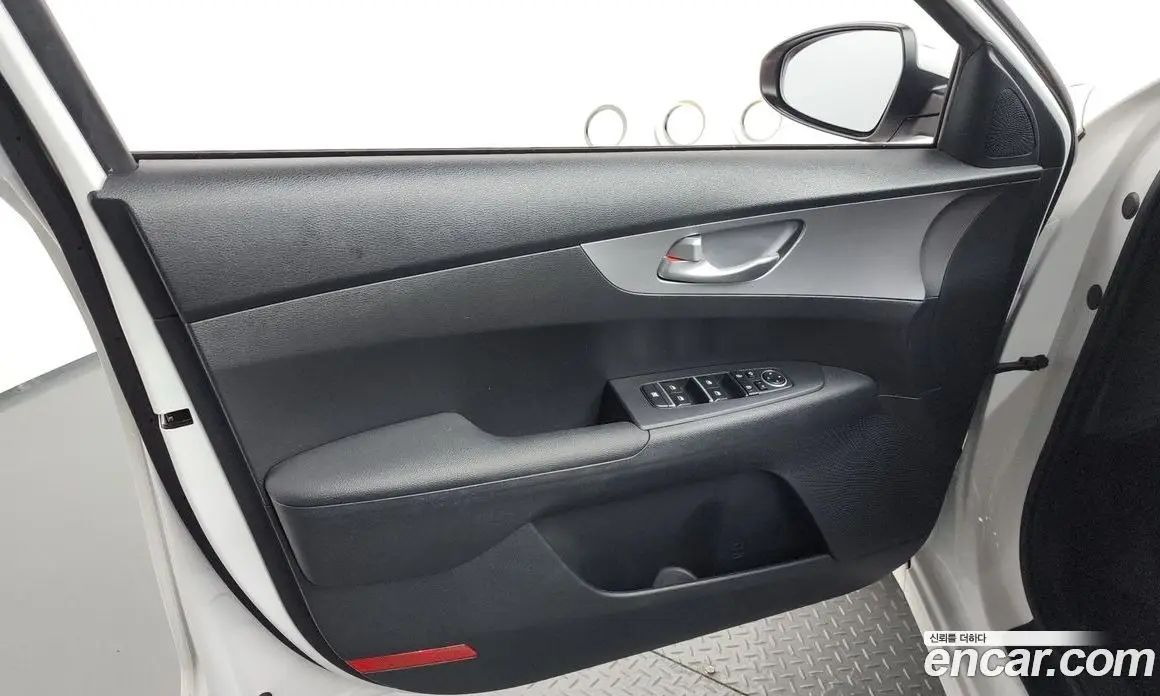 Kia K3 2023 1.6 автомат (гидро), фото 14 Kia K3 2023 1.6 автомат (гидро), фото 14