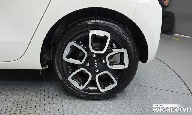 Kia Ray 2022 1.0 автомат (гидро), миниатюра 7 Kia Ray 2022 1.0 автомат (гидро), миниатюра 7
