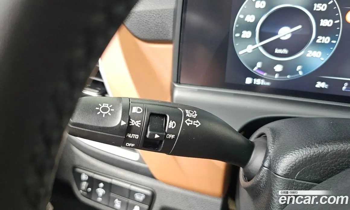 Kia Seltos 2023 1.6 автомат (гидро), фото 29 Kia Seltos 2023 1.6 автомат (гидро), фото 29
