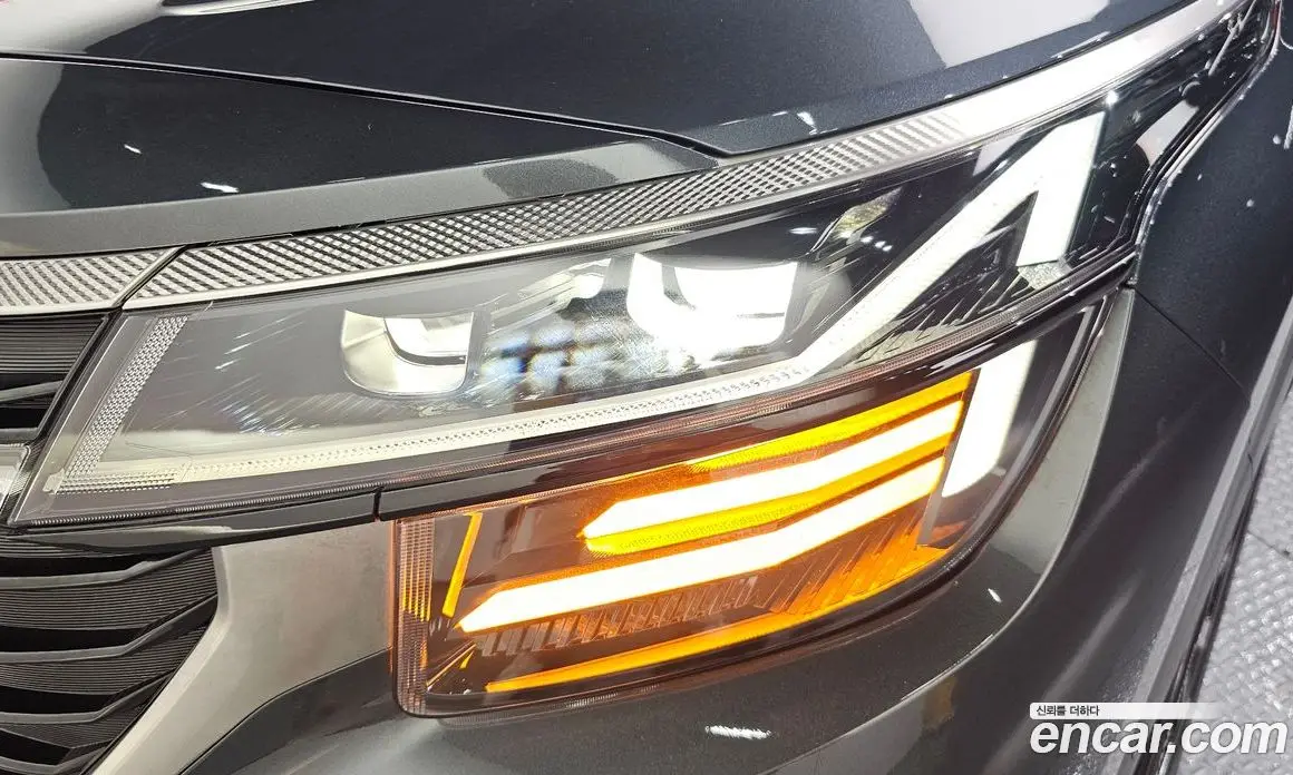 Kia Seltos 2023 1.6 автомат (гидро), фото 8 Kia Seltos 2023 1.6 автомат (гидро), фото 8