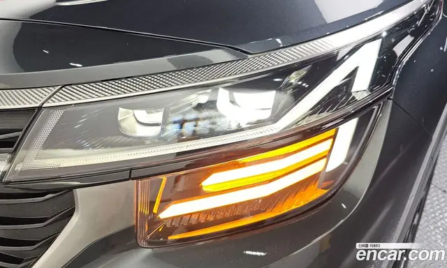 Kia Seltos 2023 1.6 автомат (гидро), миниатюра 8 Kia Seltos 2023 1.6 автомат (гидро), миниатюра 8