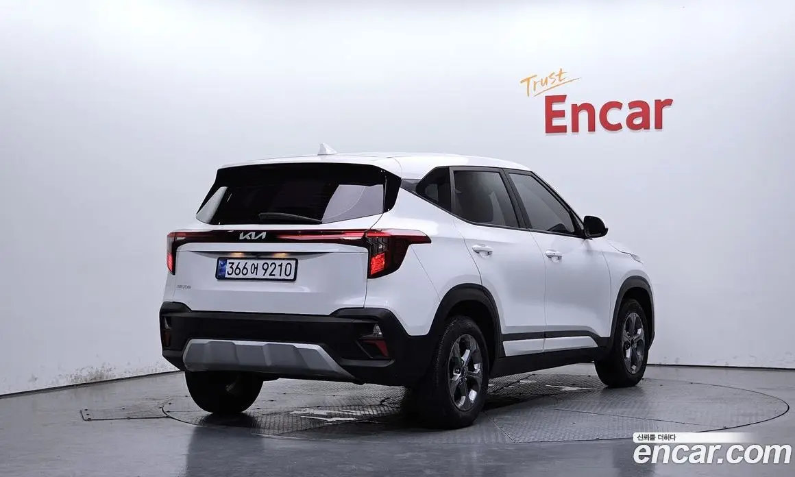 Kia Seltos 2023 1.6 автомат (гидро), фото 2 Kia Seltos 2023 1.6 автомат (гидро), фото 2