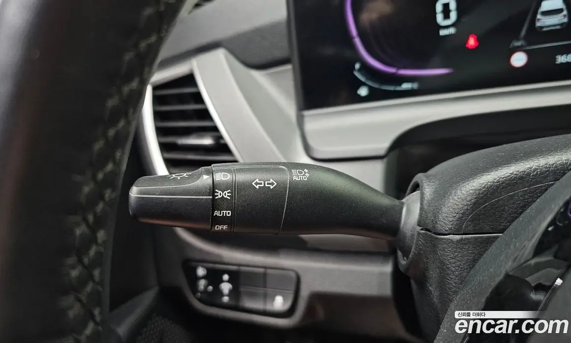 Kia Seltos 2023 1.6 автомат (гидро), фото 18 Kia Seltos 2023 1.6 автомат (гидро), фото 18
