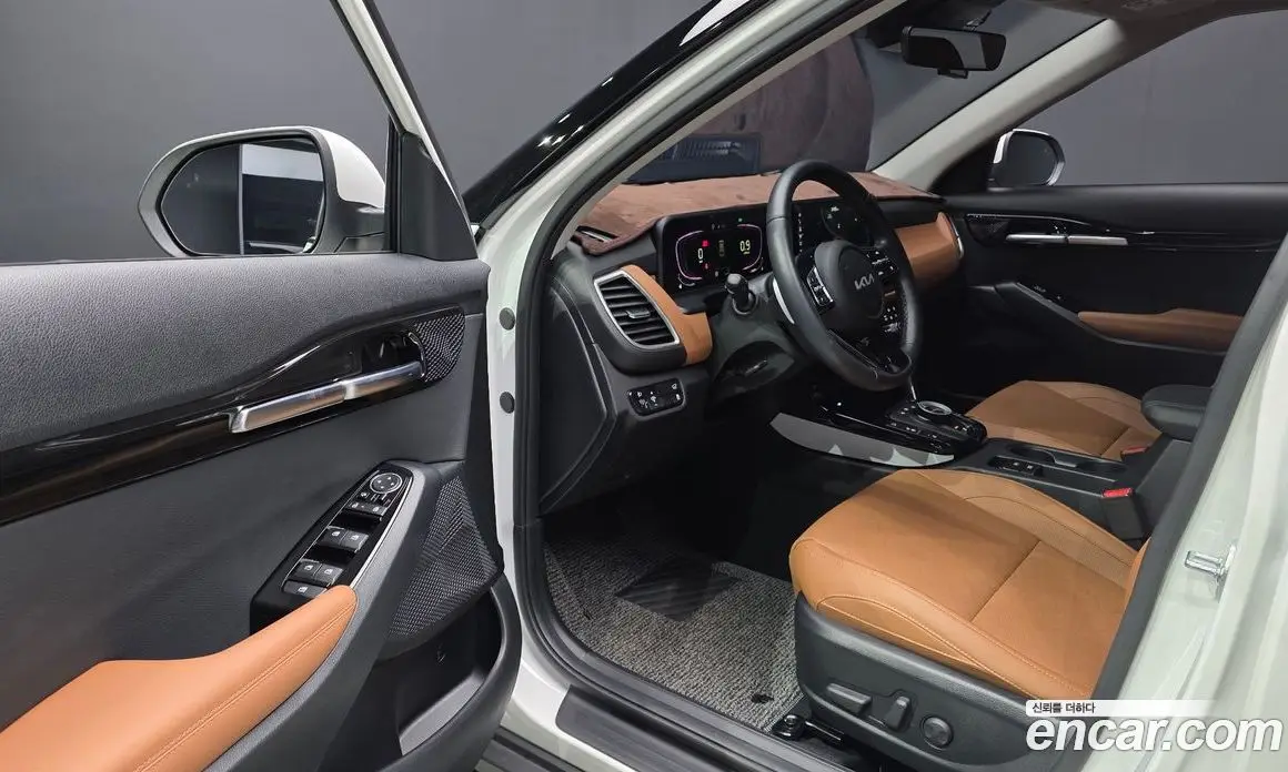 Kia Seltos 2025 1.6 автомат (гидро), фото 10 Kia Seltos 2025 1.6 автомат (гидро), фото 10