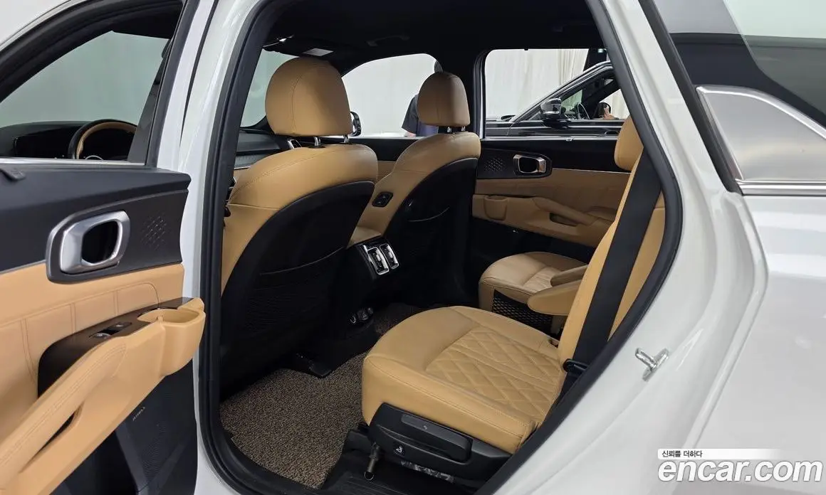 Kia Sorento 2023 1.6 автомат (гидро), фото 16 Kia Sorento 2023 1.6 автомат (гидро), фото 16