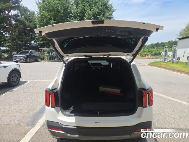 Kia Sorento 2024 1.6 автомат (гидро), миниатюра 9 Kia Sorento 2024 1.6 автомат (гидро), миниатюра 9