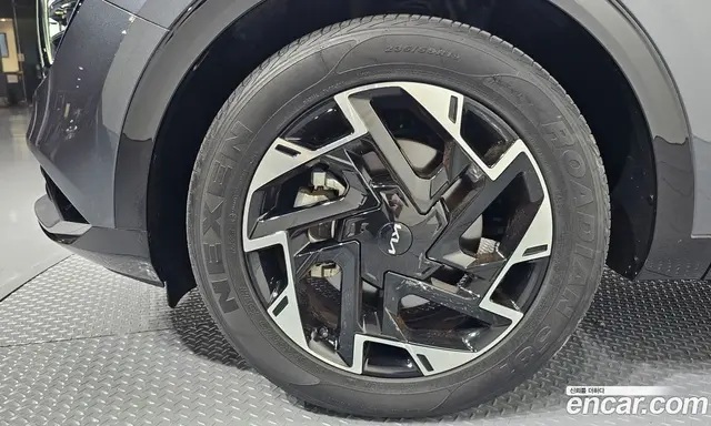 Kia Sportage 2023 1.6 автомат (гидро), миниатюра 4