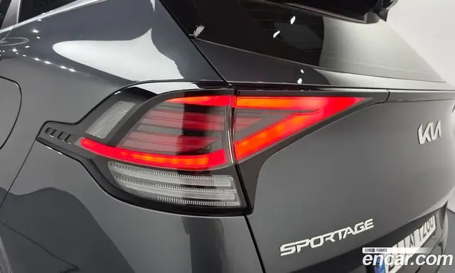Kia Sportage 2023 1.6 автомат (гидро), миниатюра 8