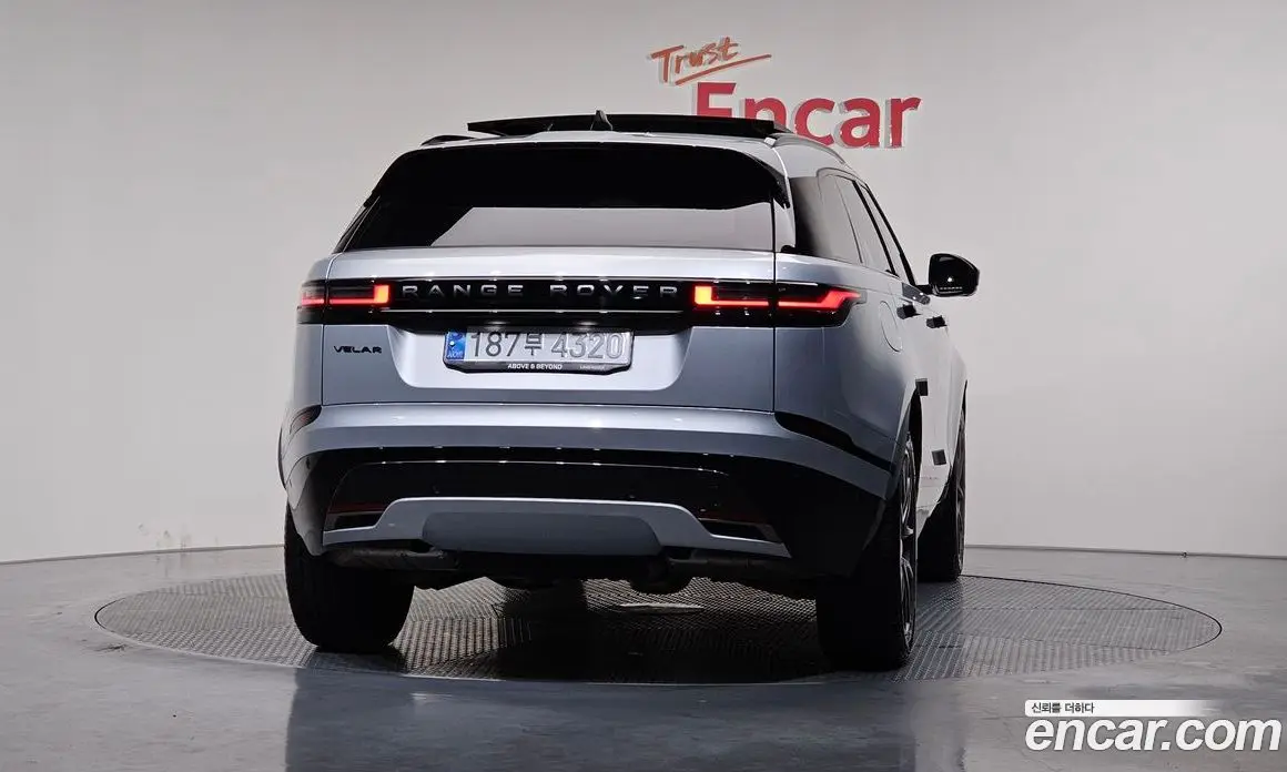 Land Rover Range Rover Velar 2024 3.0 автомат (гидро), фото 3