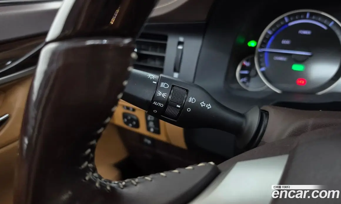 Lexus ES 2016 2.5 автомат (гидро), фото 14 Lexus ES 2016 2.5 автомат (гидро), фото 14