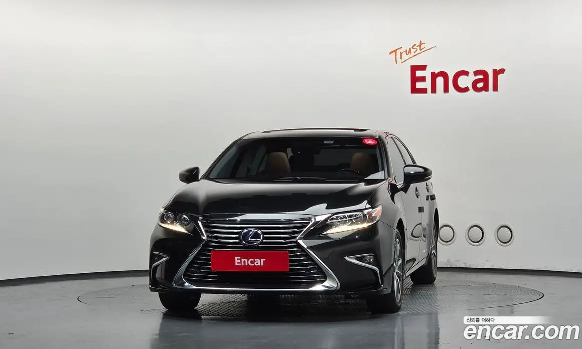 Lexus ES 2016 2.5 автомат (гидро), фото 3 Lexus ES 2016 2.5 автомат (гидро), фото 3