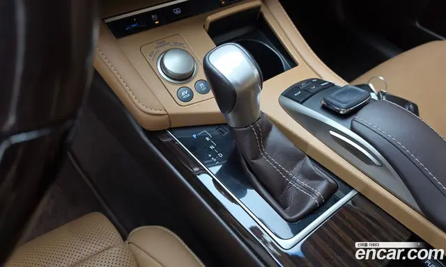 Lexus ES 2016 2.5 автомат (гидро), миниатюра 9 Lexus ES 2016 2.5 автомат (гидро), миниатюра 9