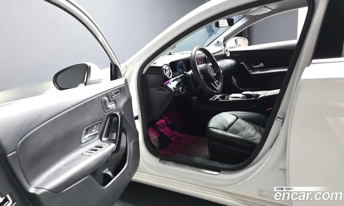 Mercedes-Benz A-Class 2019 2.0 автомат (гидро), фото 12 Mercedes-Benz A-Class 2019 2.0 автомат (гидро), фото 12