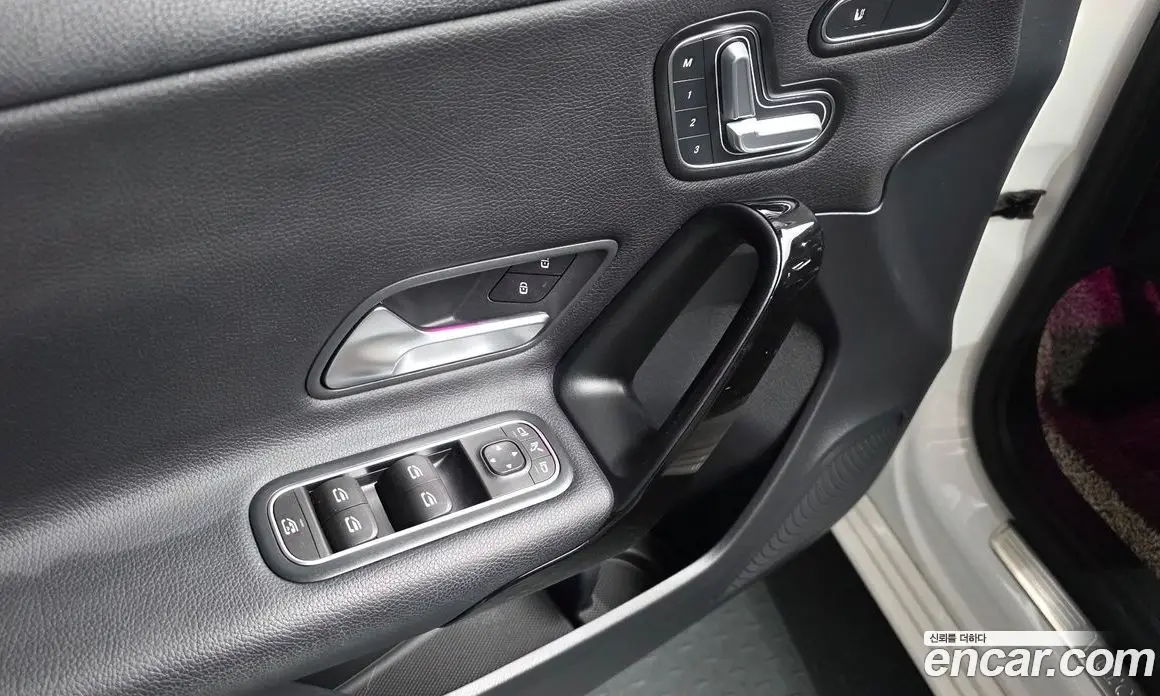 Mercedes-Benz A-Class 2019 2.0 автомат (гидро), фото 26 Mercedes-Benz A-Class 2019 2.0 автомат (гидро), фото 26