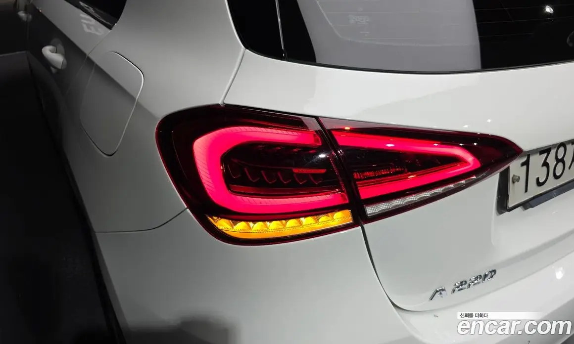 Mercedes-Benz A-Class 2019 2.0 автомат (гидро), фото 8 Mercedes-Benz A-Class 2019 2.0 автомат (гидро), фото 8