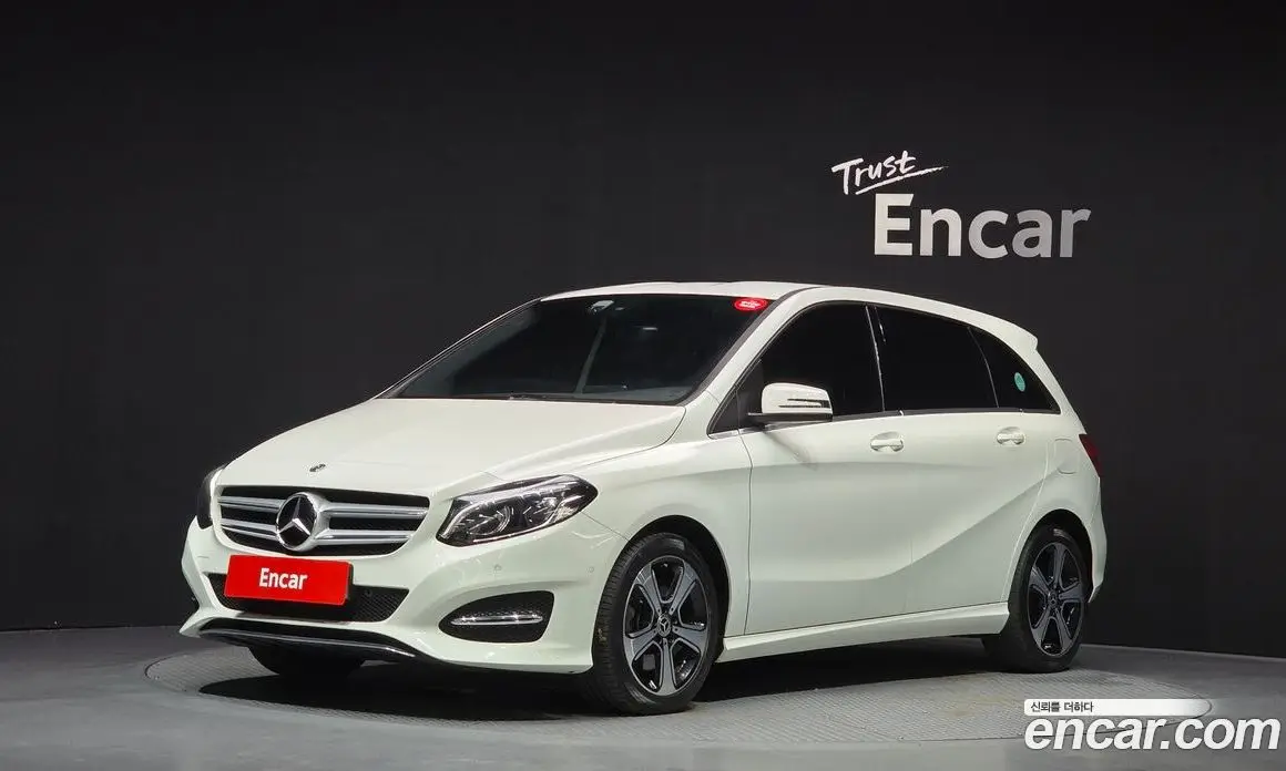 Mercedes-Benz B-Class 2018 2.0 автомат (гидро), фото 1 Mercedes-Benz B-Class 2018 2.0 автомат (гидро), фото 1