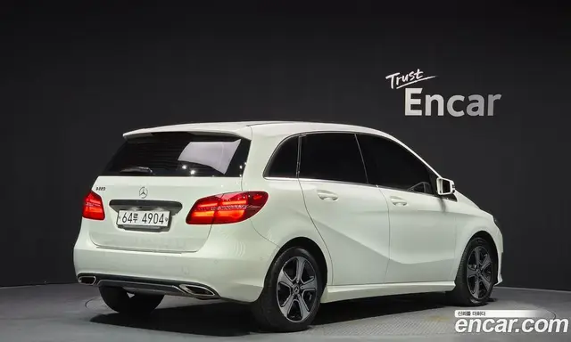 Mercedes-Benz B-Class 2018 2.0 автомат (гидро), миниатюра 2 Mercedes-Benz B-Class 2018 2.0 автомат (гидро), миниатюра 2