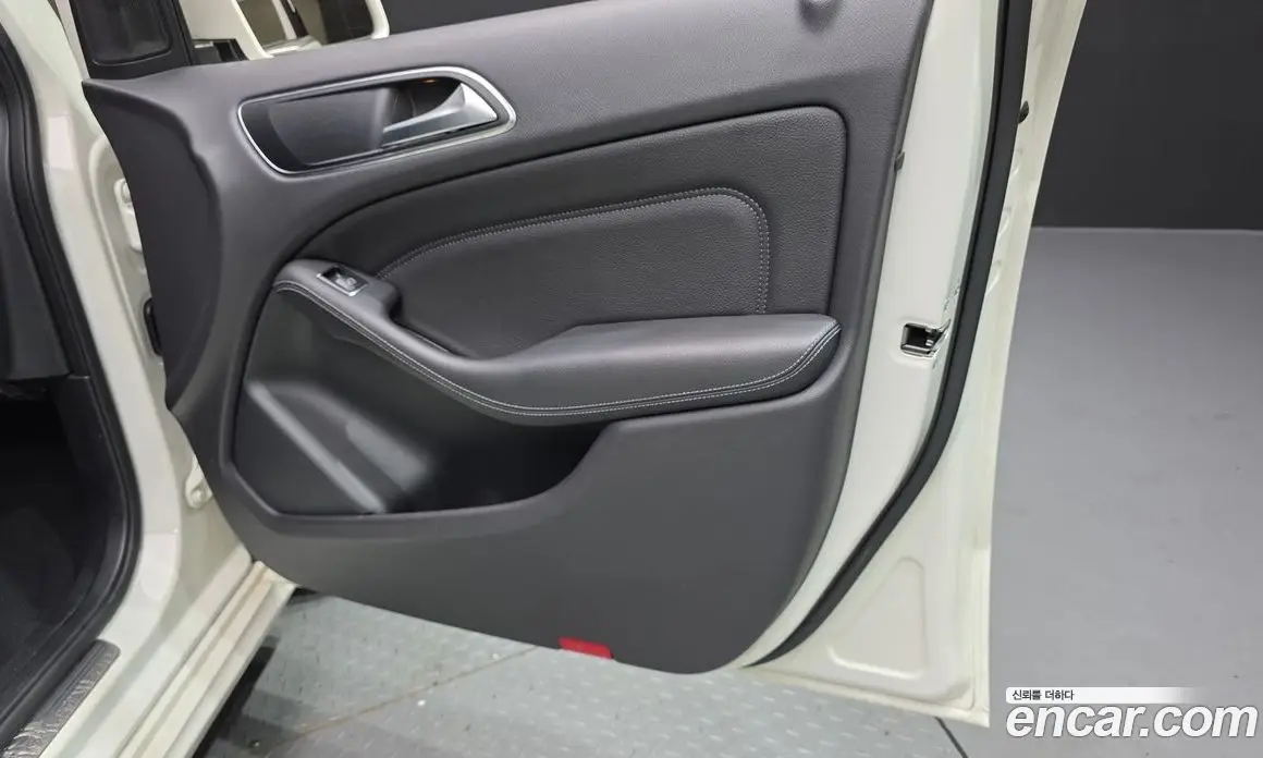 Mercedes-Benz B-Class 2018 2.0 автомат (гидро), фото 15 Mercedes-Benz B-Class 2018 2.0 автомат (гидро), фото 15