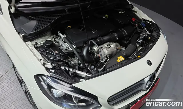 Mercedes-Benz B-Class 2018 2.0 автомат (гидро), миниатюра 6 Mercedes-Benz B-Class 2018 2.0 автомат (гидро), миниатюра 6
