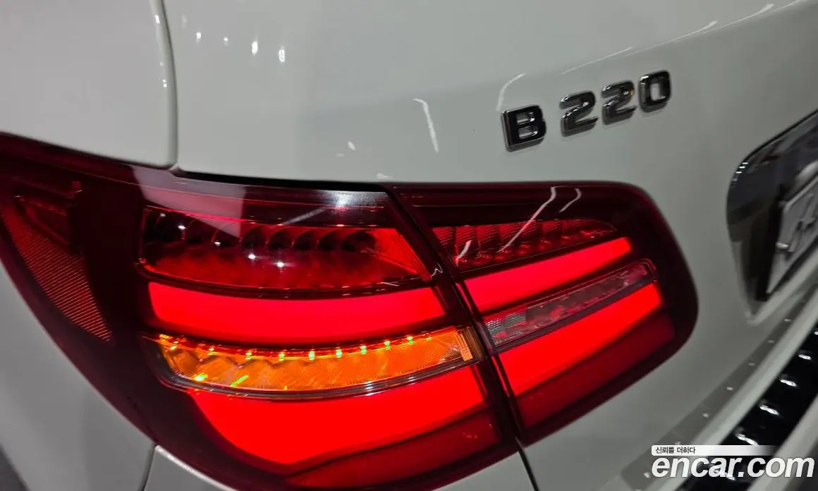 Mercedes-Benz B-Class 2018 2.0 автомат (гидро), фото 9 Mercedes-Benz B-Class 2018 2.0 автомат (гидро), фото 9