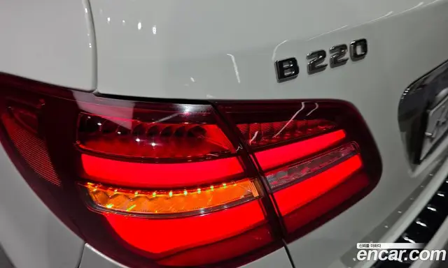 Mercedes-Benz B-Class 2018 2.0 автомат (гидро), миниатюра 9 Mercedes-Benz B-Class 2018 2.0 автомат (гидро), миниатюра 9