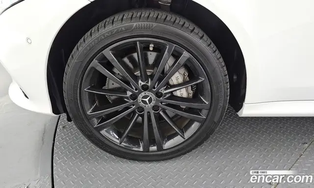 Mercedes-Benz CLS-Class 2019 2.9 автомат (гидро), миниатюра 5