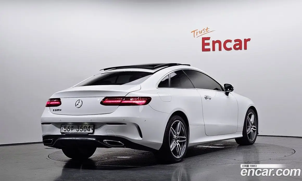 Mercedes-Benz E-Class 2019 1.9 автомат (гидро), фото 1 Mercedes-Benz E-Class 2019 1.9 автомат (гидро), фото 1