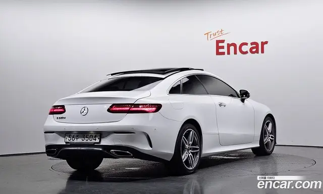 Mercedes-Benz E-Class 2019 1.9 автомат (гидро), миниатюра 1 Mercedes-Benz E-Class 2019 1.9 автомат (гидро), миниатюра 1