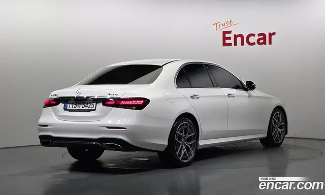 Mercedes-Benz E-Class 2020 1.9 автомат (гидро), миниатюра 2