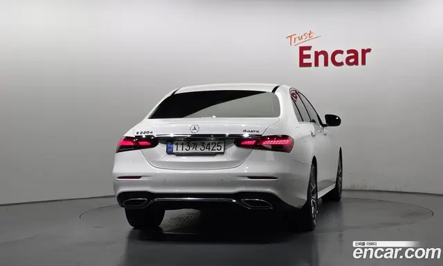 Mercedes-Benz E-Class 2020 1.9 автомат (гидро), миниатюра 4