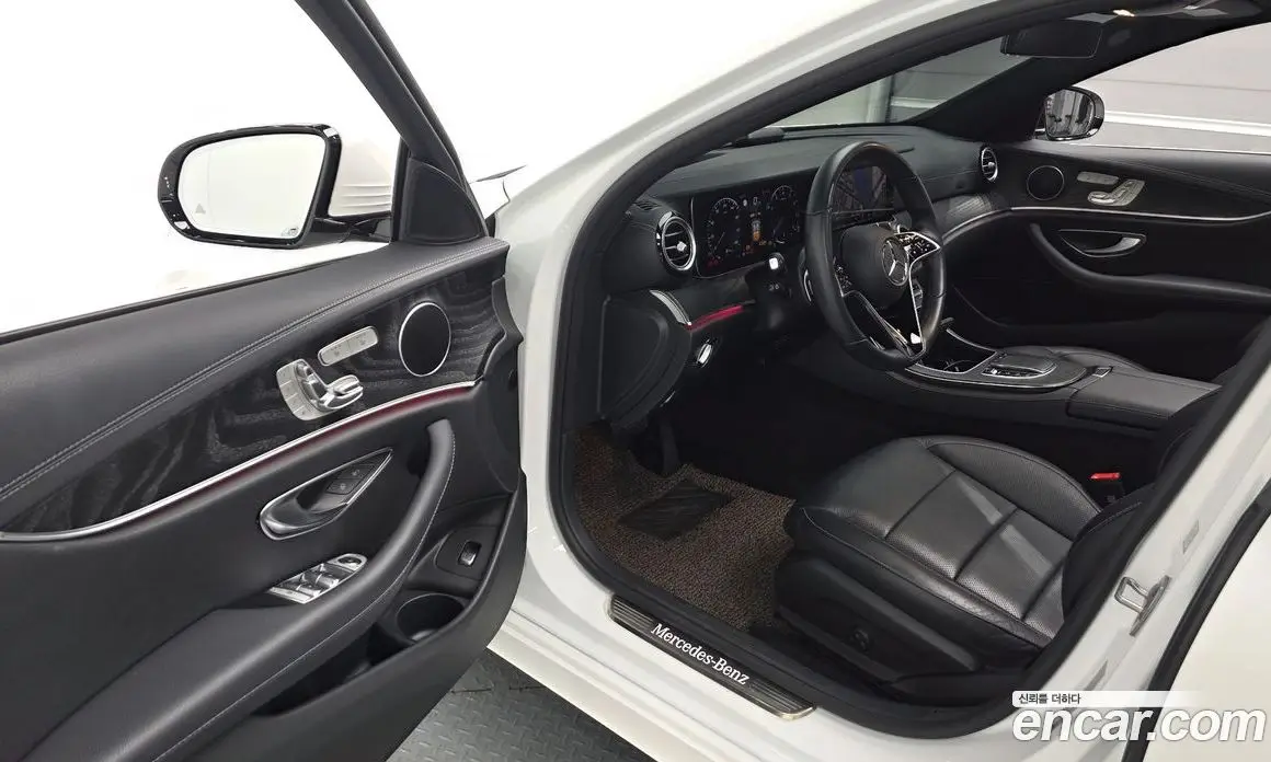 Mercedes-Benz E-Class 2023 2.0 автомат (гидро), фото 13 Mercedes-Benz E-Class 2023 2.0 автомат (гидро), фото 13