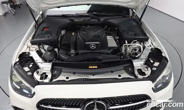 Mercedes-Benz E-Class 2023 2.0 автомат (гидро), миниатюра 6 Mercedes-Benz E-Class 2023 2.0 автомат (гидро), миниатюра 6