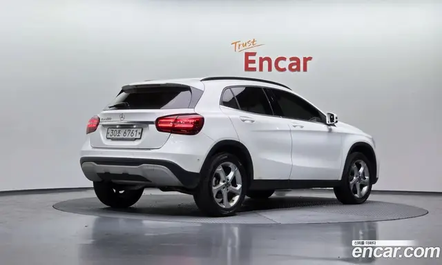 Mercedes-Benz GLA-Class 2018 2.0 автомат (гидро), миниатюра 2 Mercedes-Benz GLA-Class 2018 2.0 автомат (гидро), миниатюра 2