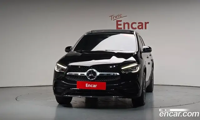 Mercedes-Benz GLA-Class 2020 2.0 автомат (гидро), миниатюра 2