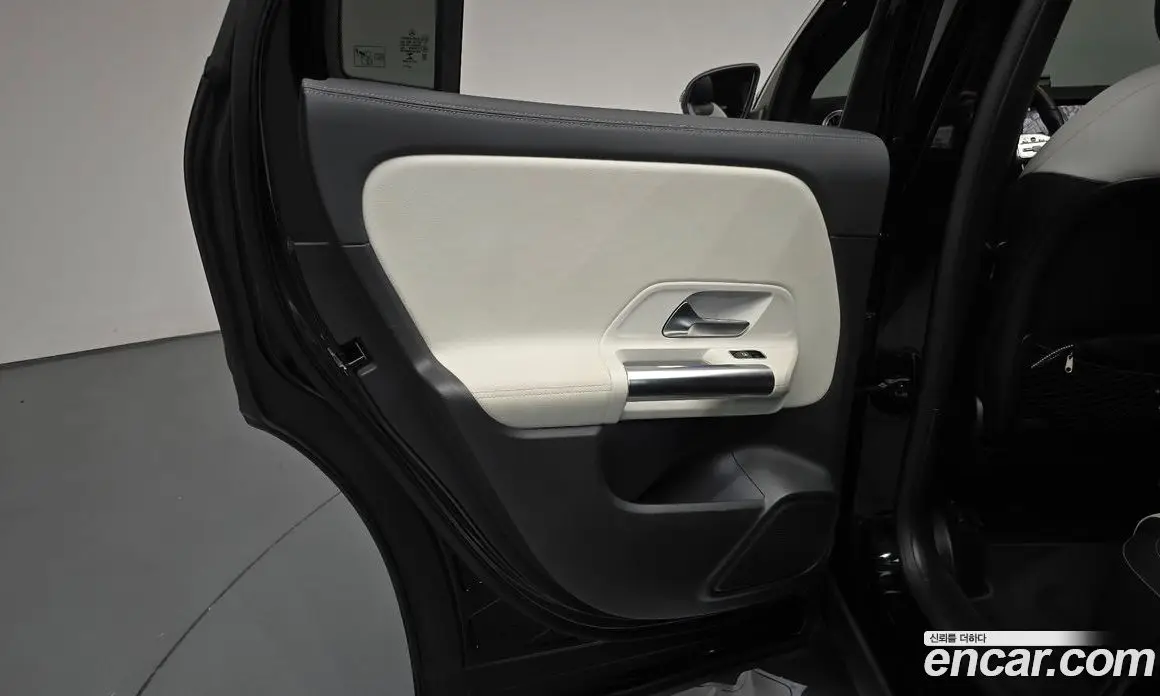Mercedes-Benz GLA-Class 2020 2.0 автомат (гидро), фото 14