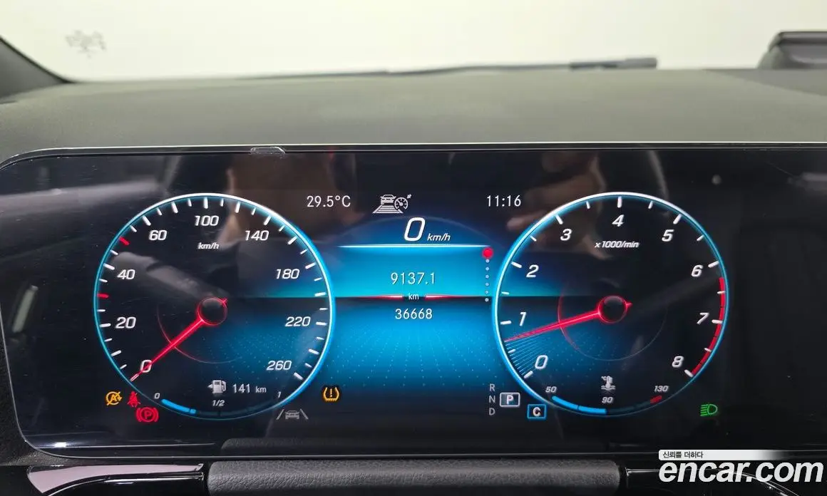 Mercedes-Benz GLA-Class 2021 2.0 автомат (гидро), фото 11