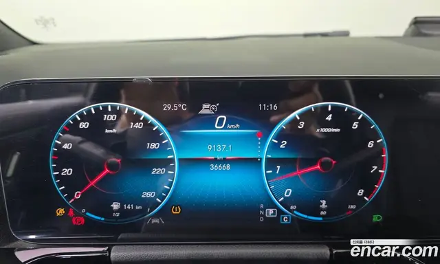 Mercedes-Benz GLA-Class 2021 2.0 автомат (гидро), миниатюра 11