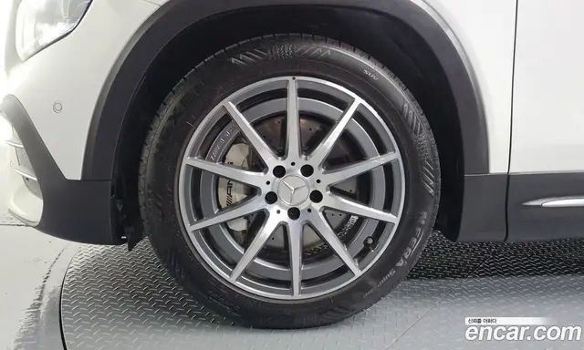 Mercedes-Benz GLB-Class 2021 2.0 автомат (гидро), миниатюра 5 Mercedes-Benz GLB-Class 2021 2.0 автомат (гидро), миниатюра 5
