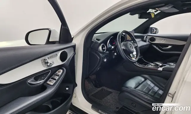 Mercedes-Benz GLC-Class 2018 2.1 автомат (гидро), миниатюра 10 Mercedes-Benz GLC-Class 2018 2.1 автомат (гидро), миниатюра 10