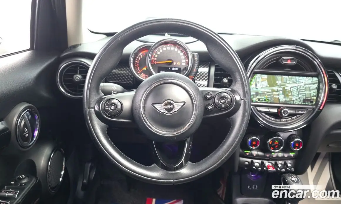 Mini Cooper 2017 2.0 автомат (гидро), фото 13