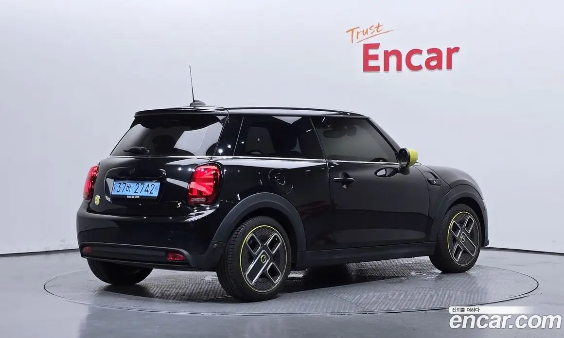 Mini Cooper 2023 автомат (гидро), фото 2 Mini Cooper 2023 автомат (гидро), фото 2