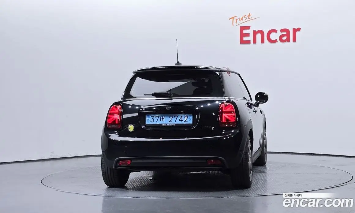 Mini Cooper 2023 автомат (гидро), фото 4 Mini Cooper 2023 автомат (гидро), фото 4