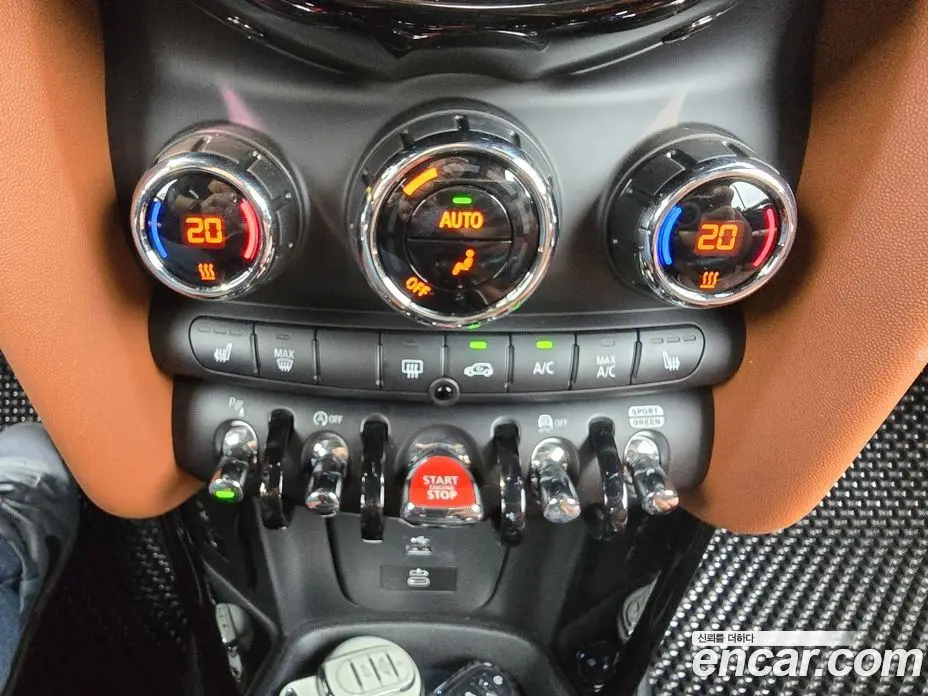 Mini Cooper Convertible 2024 2.0 автомат (гидро), фото 11