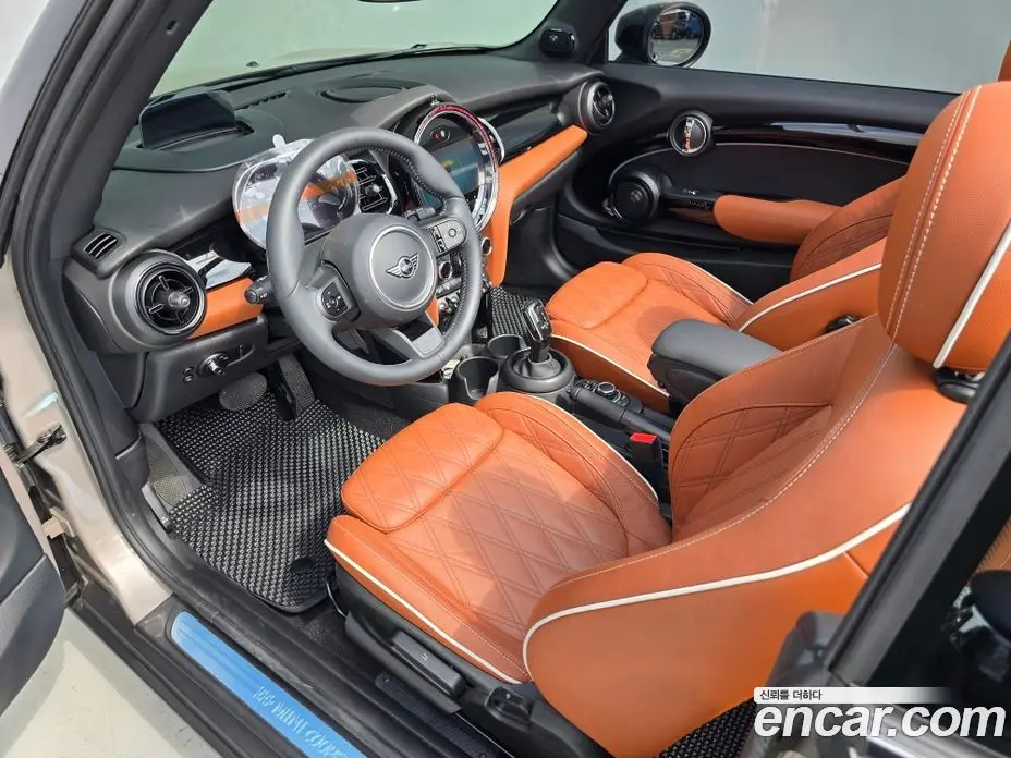 Mini Cooper Convertible 2024 2.0 автомат (гидро), фото 14